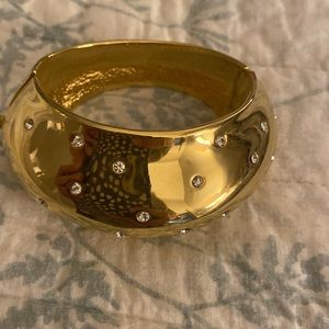 Beautiful Gold Bangle